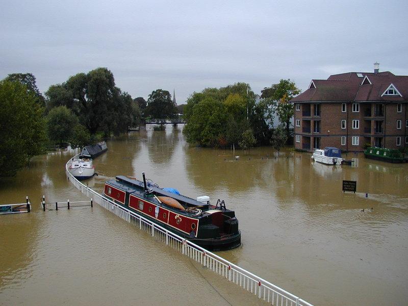view west from Elizabeth Way bridge, Cam way over its banks, Cambridge, England