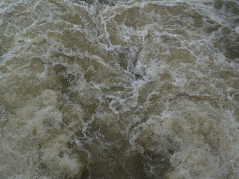 Angry water, Jesus Lock, Cambridge, England