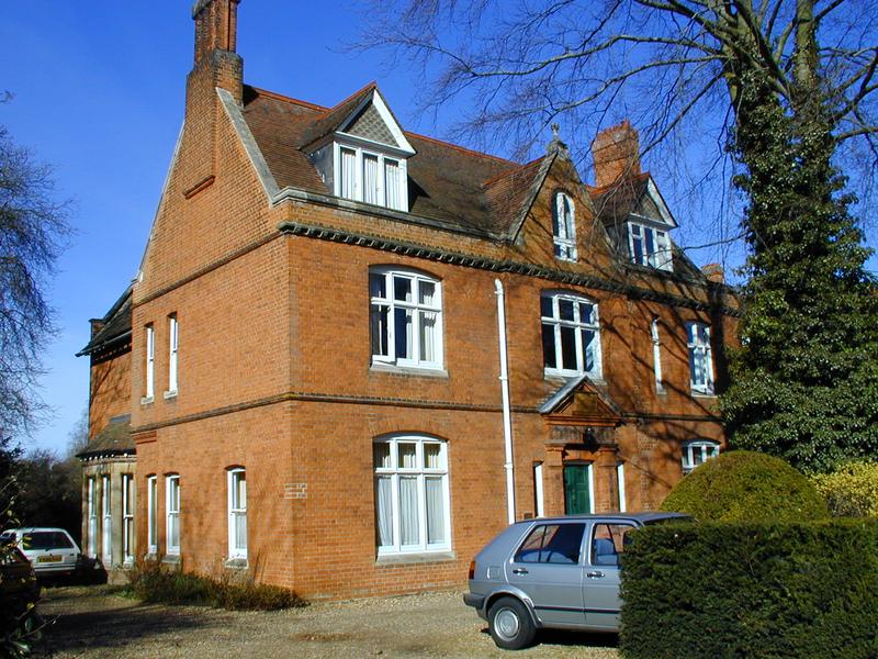 King's College: Grange Road: 39