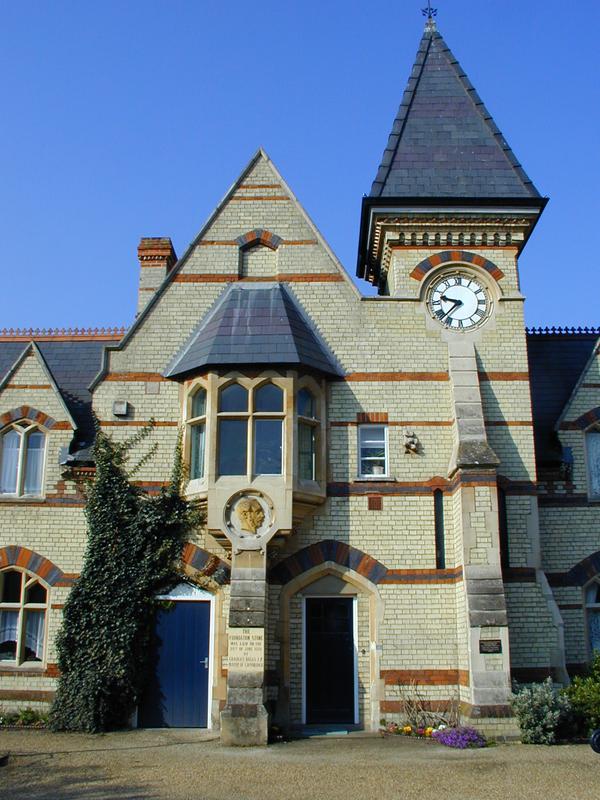 Hills Road: Royal Albert Homes (Peck and Stevens)