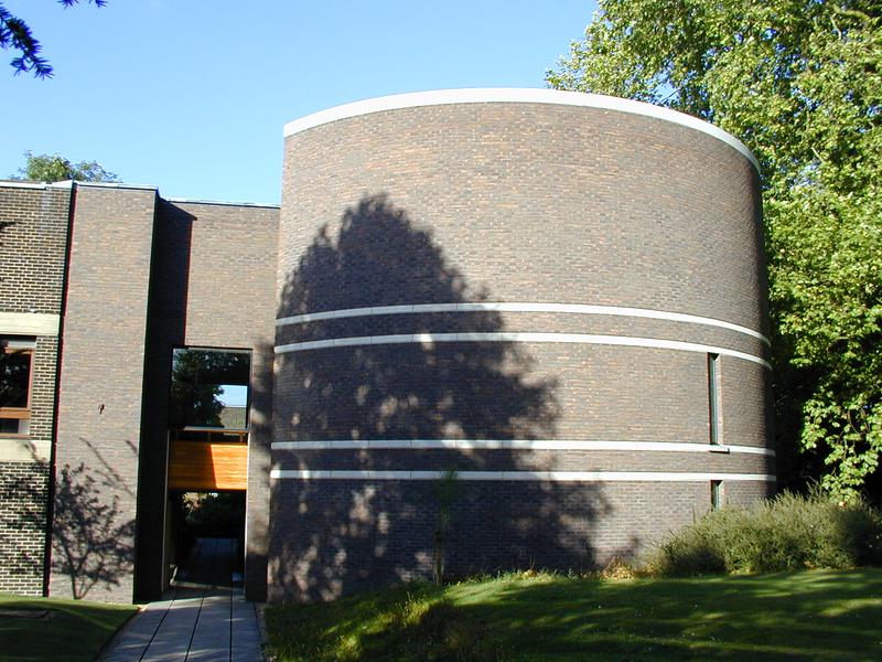 Fitzwilliam College: Huntingdon Road: chapel (MacCormac Jamieson Prichard)