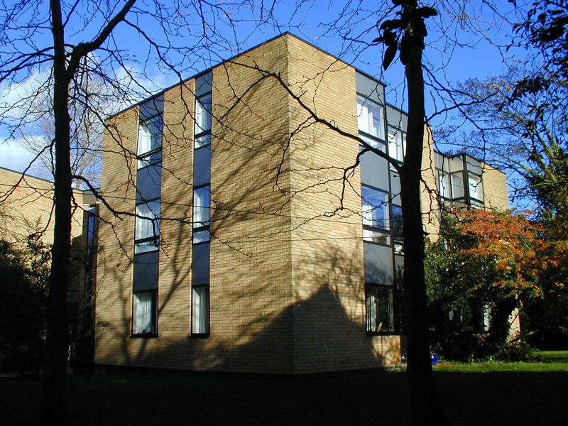 Trinity College: Newton Road: Dryden House (Eric Lyons and Partners)