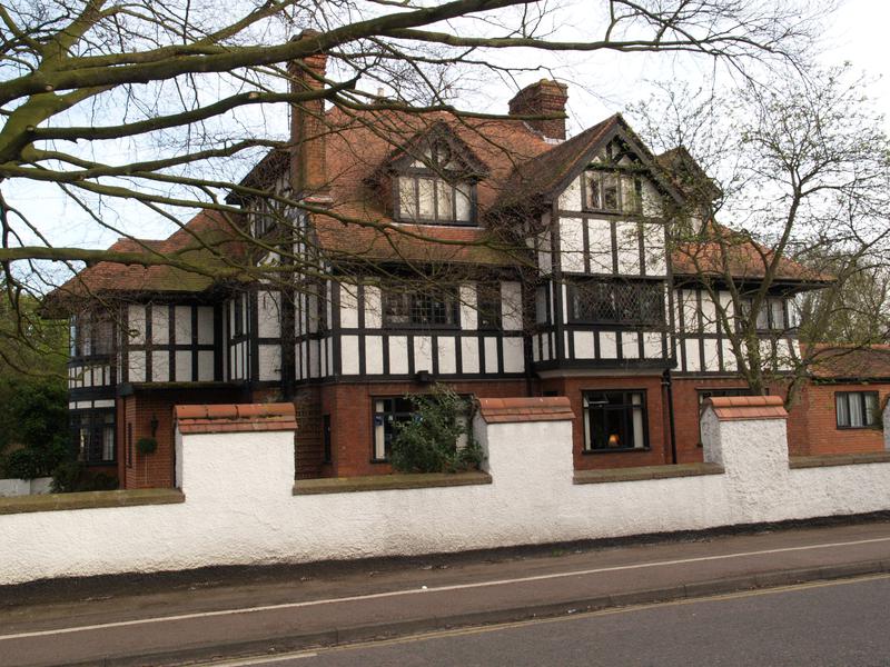 Huntingdon Road: Cambridge Lodge Hotel, 139