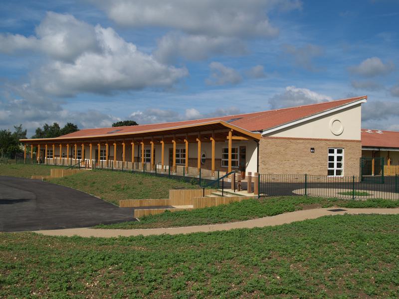 Castle School: Courtney Way (Cambridgeshire County Council Design Team)