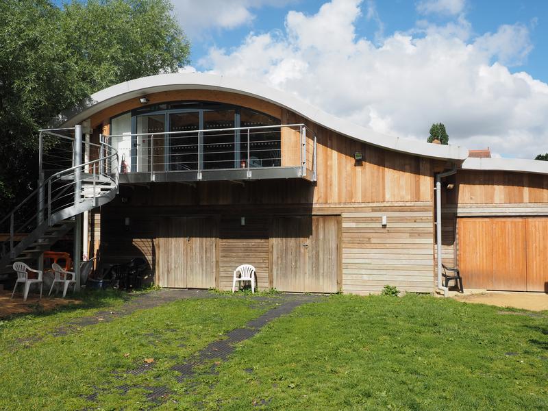 Cam: Cantabrigian boathouse (Alsop Verrill)
