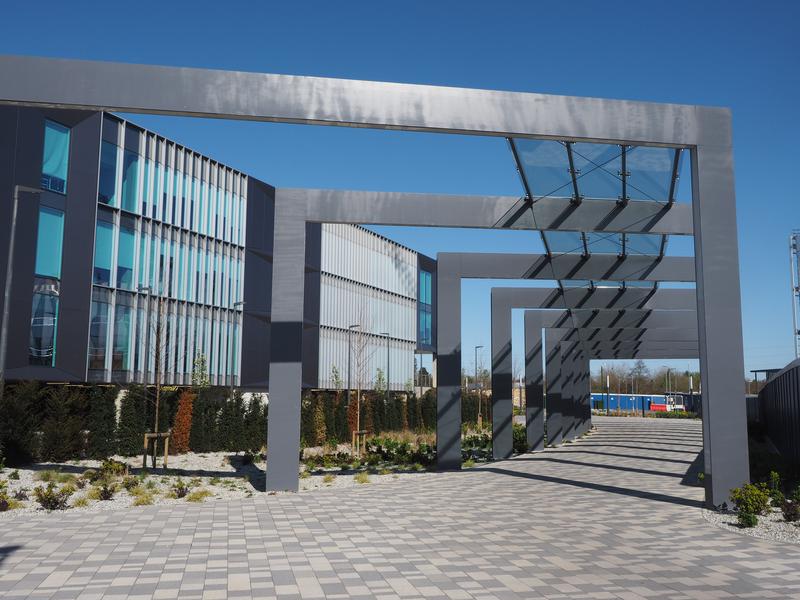 Cambridge Science Park: Milton Road: entrance archway