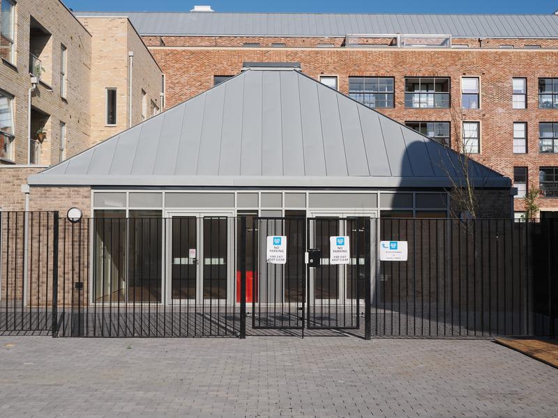 Headly Street: Ironworks Mill Road Community Centre (Allies and Morrison, Rock Townsend)