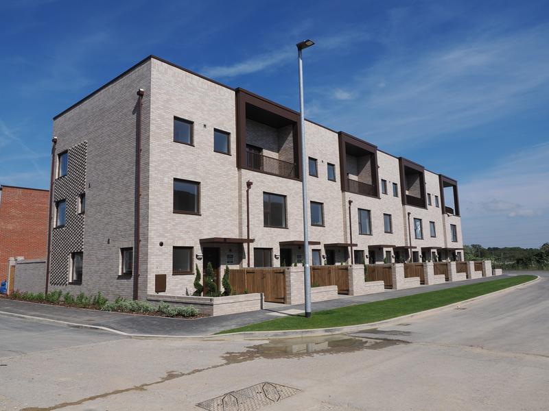 Bearsden Avenue: 52-66 (TateHindle)