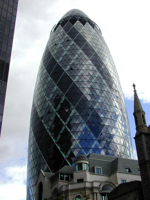 London, England: St Mary Axe: The Gherkin (Swiss Re building, 1997-2004, Norman Foster and Partners)