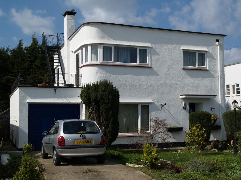 Frinton-on-Sea, England: Easton Way: 19 (1935-1938, Frederick Etchells)