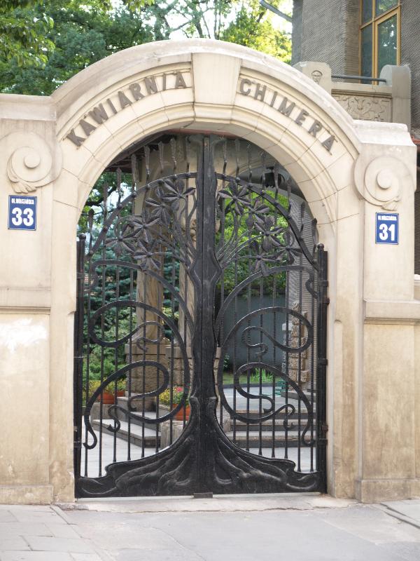 Lodz, Poland: Leopold Kindermann Villa (ulica Wolczanska 31): entrance gate (1902-1903, architect Gustav Landau-Gutenteger)