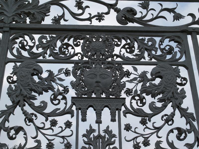 Chirk, Wrexham, Wales: Chirk Castle: Davies Gates detail (made between 1712 and 1719 by the brothers Robert and John Davies of Bersham near Wrexham)