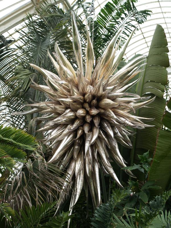 London, England: Kew Gardens: 'The Star' (glass artist Dale Chihuly)
