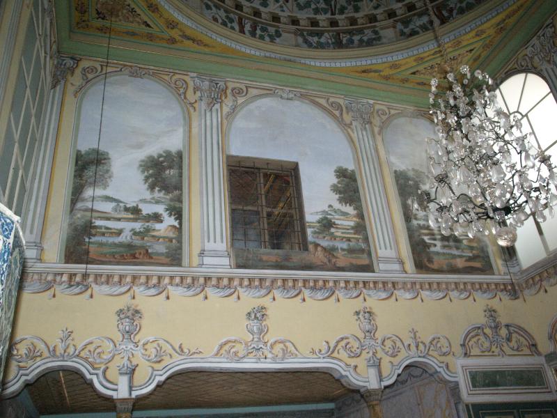 Istanbul, Turkey: Topkapi Palace Harem (Sogukceshme Sokak), Valide Sultan's (Queen Mother's) bed chamber: wall decoration