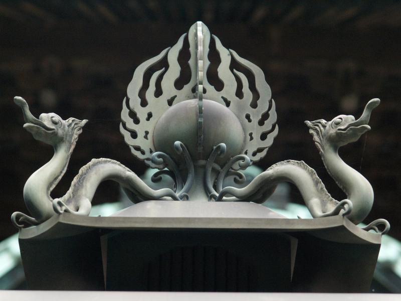 Kamakura, Japan: Kencho-ji Temple: lantern detail