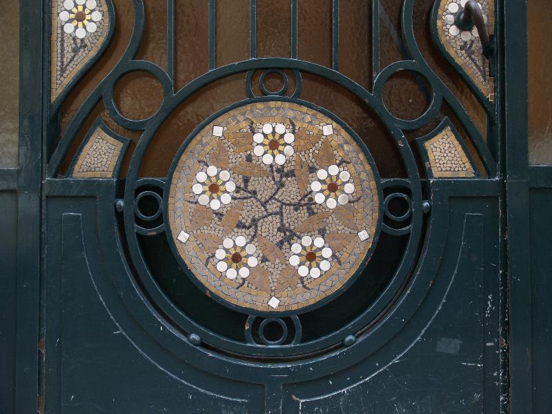 Paris, France: 1 Rue Boulard: door detail (1900)