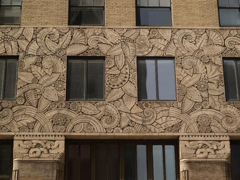 New York City, NY: 122 East 42nd Street (Chanin Building): facade decoration (1929, architect Sloan and Robertson)