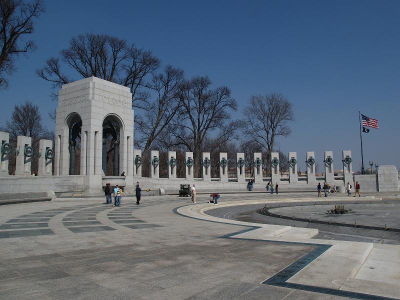 Washington, DC: World War II Memorial: view (2001-2004, design architect Friedrich St. Florian)