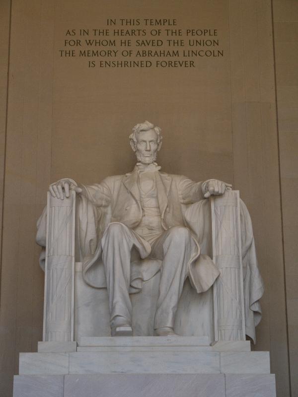 Washington, DC: Lincoln Memorial: Abraham Lincoln (1914-1922, sculptor Daniel Chester French, architect Henry Bacon)