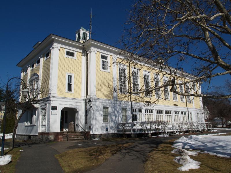 Northampton, Massachusetts (MA): Smith College: Davis Center (Mwangi Cultural Center) (1898; renovated 2004, Lukas Designs)