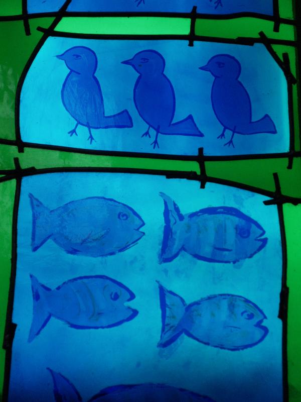 Oundle, England: Oundle School Chapel: Creation - Birds and Fish (2002, Mark Angus)
