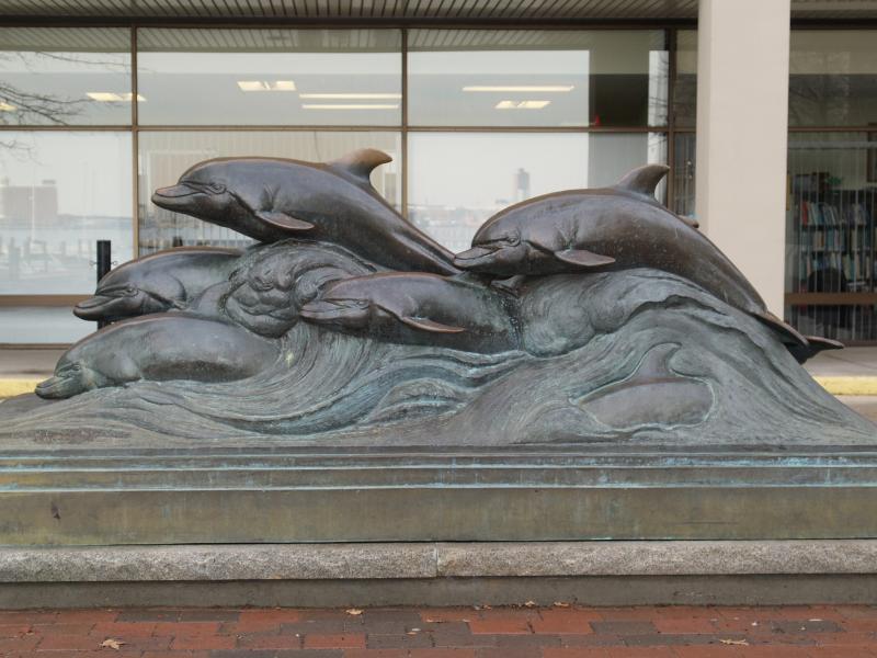 Boston, Massachusetts (MA): Central Wharf: dolphin sculpture (1977, K. Lane Weems)