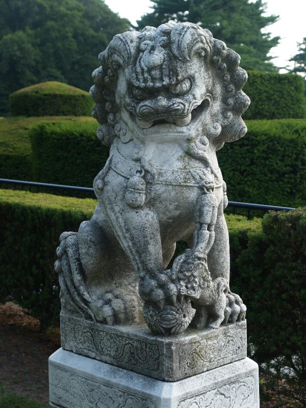Kennett Square, Pennsylvania (PA): Longwood Gardens: Topiary Garden, guard dog / lion