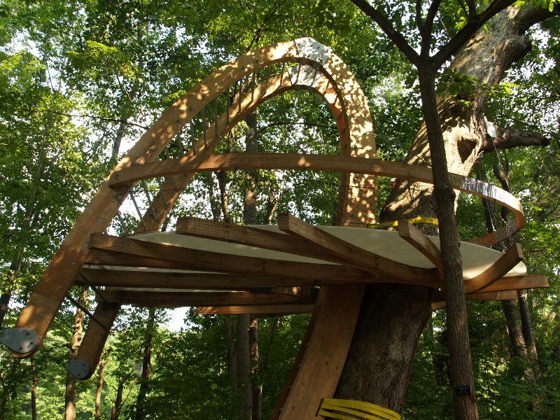 Media, Pennsylvania (PA): Tyler Aboretum: 'Outlook' (2008, designer PDK Architects, builder Hessert Construction) (part of 'Totally Terrific Treehouses')