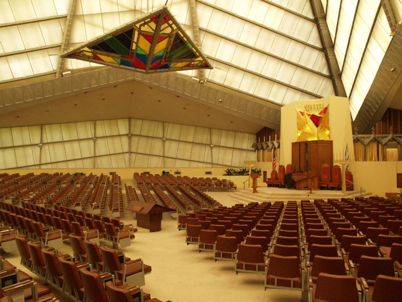 Elkins Park, Pennsylvania (PA): Beth Sholom Synagogue: main chamber (1954-1959, Frank Lloyd Wright and Mortimer J. Cohen)