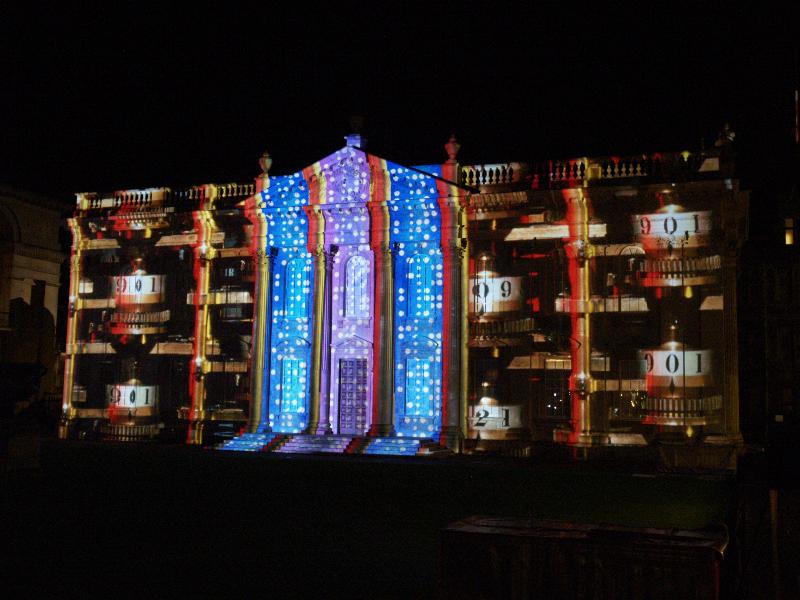 Cambridge, England: Senate House: light show: mechanical computer (Difference Engine No 2, designed by Charles Babbage) (Cambridge University 800th anniversary light show, officially 17-19 January 2009, light artist Ross Ashton)