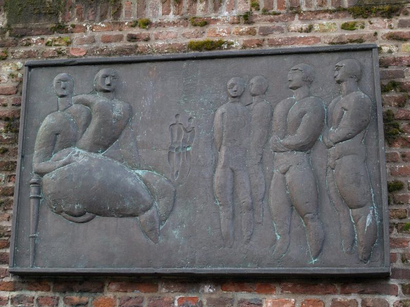 Nijmegen, Netherlands: Sint Stevenskerkhof: 'Het raadsel van Nijmegen' (1974, Oscar Goedhart)