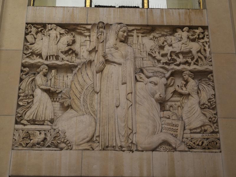 Paris, France: Palais de Chaillot, Place du Trocadero et du 11 Novembre (Place des Droits de l'Homme): bas-relief (1937, sculptor Charles Hairon)