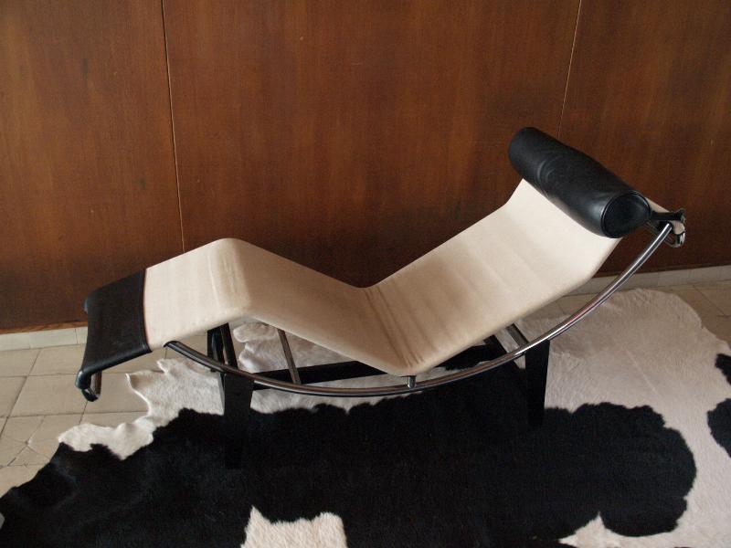 Paris, France: 24 Rue Nungesser-et-Coli: chaise longue (1934, architects Le Corbusier and Pierre Jeanneret)
