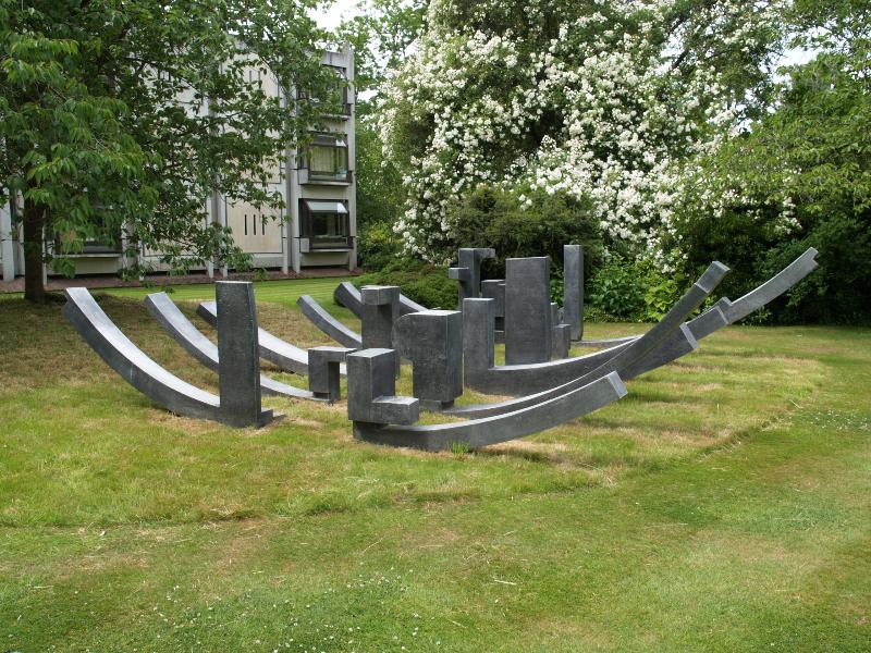 Cambridge, England: Trinity Hall: Twelve (2006, sculptor Jonathan Clarke)