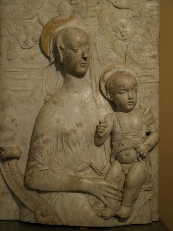 London, England: Victoria and Albert Museum: The Virgin and Child (about 1475-1495, sculptor Domenico Rosselli)