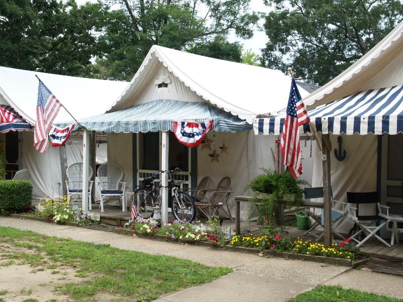 Ocean Grove, New Jersey (NJ): Tent City: tents
