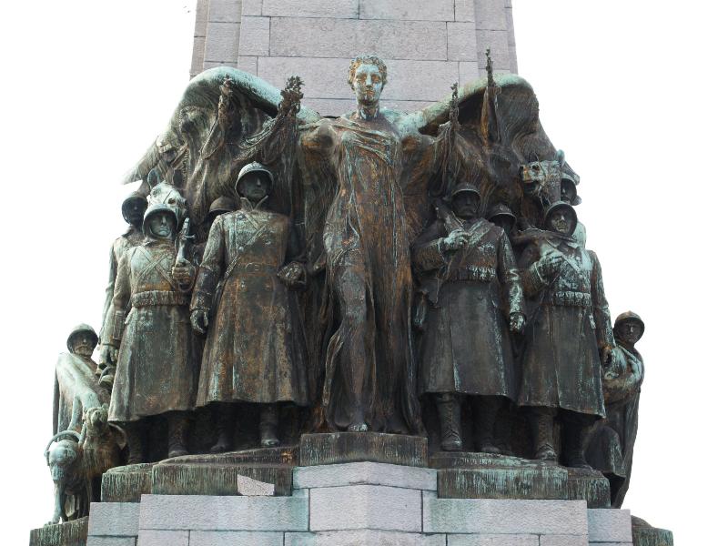Brussels, Belgium: Place Poelaert: Infantry Memorial (1935, sculptor Edouard Vereycken, architect Ant. de Mol)