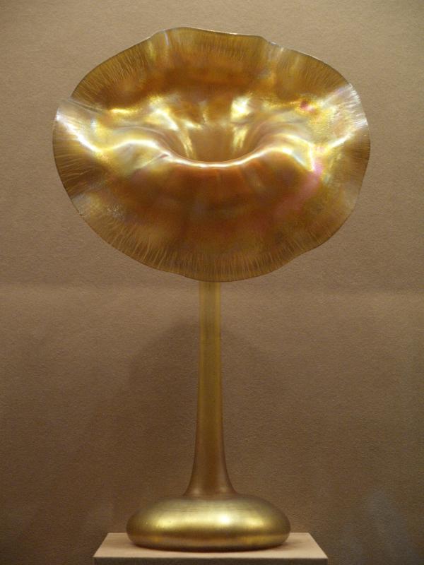 Richmond, Virginia (VA): Virginia Museum of Fine Arts: Jack-in-the-Pulpit Vase (c 1903, Tiffany Studios)