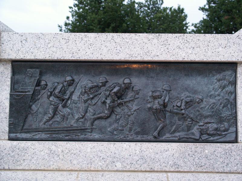 Washington, DC: World War II Memorial: bas reliefs (2001-2004, sculptor Raymond Kaskey, design architect Friedrich St. Florian)