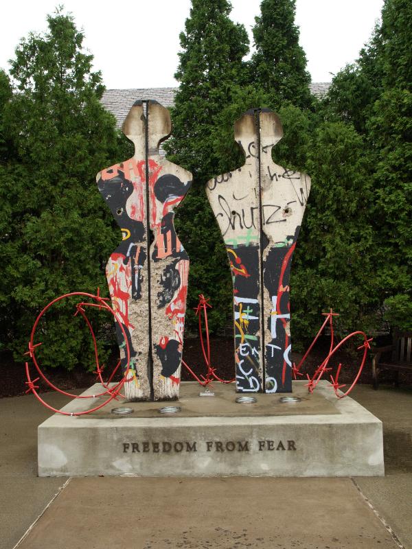 Hyde Park, New York (NY): FDR Presidential Library and Museum: Breakfree (part of Berlin wall) (1994, Edwina Sandys)