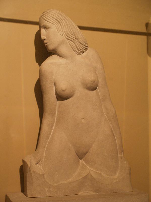 London, England: Victoria and Albert Museum: Tahitian Woman (about 1927-1931, Robert Gibbings)