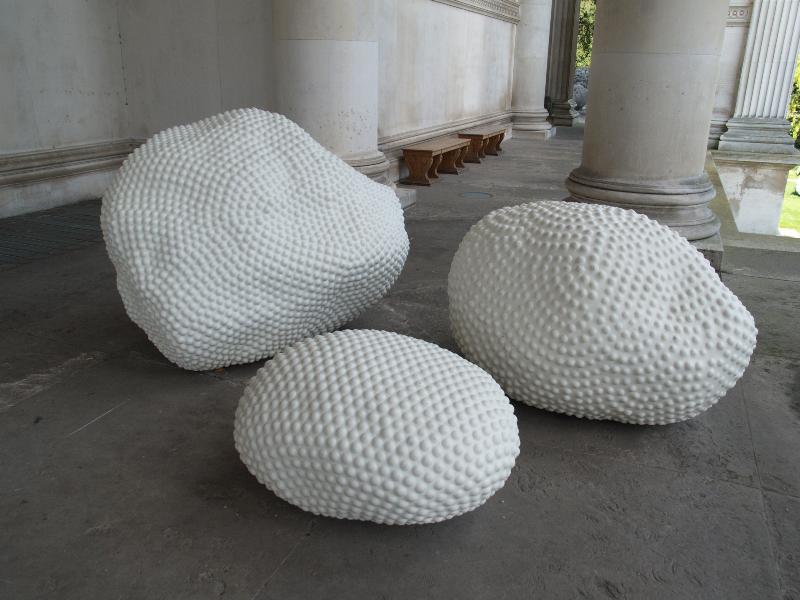Cambridge, England: Fitzwilliam Museum: Theme and Variation II, III and I (2008, Peter Randall-Page)