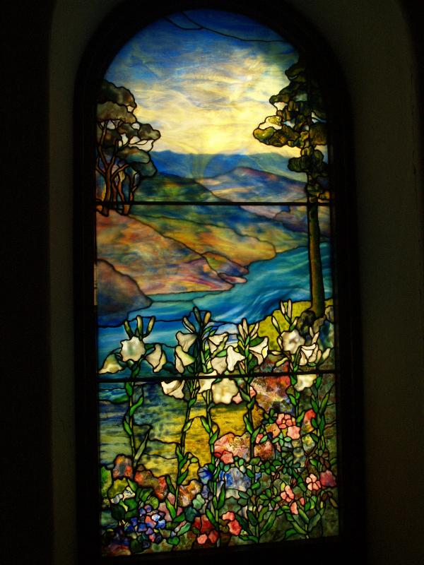 Norfolk, Connecticut (CT): Church of Christ Congregational, Battell Chapel: Summer (1928, Tiffany Studios)