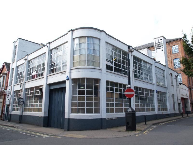 Leicester, England: York Road: Hodges and Drake Design