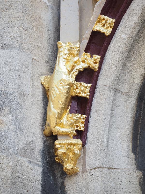 Cambridge, England: Christ's College: gate decoration, lion