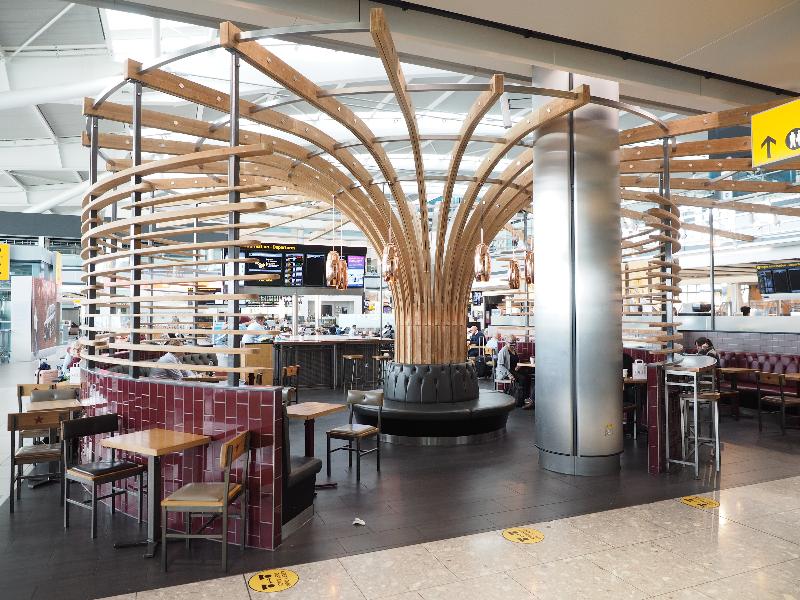 London, England: Heathrow Airport, Terminal 5: eating area