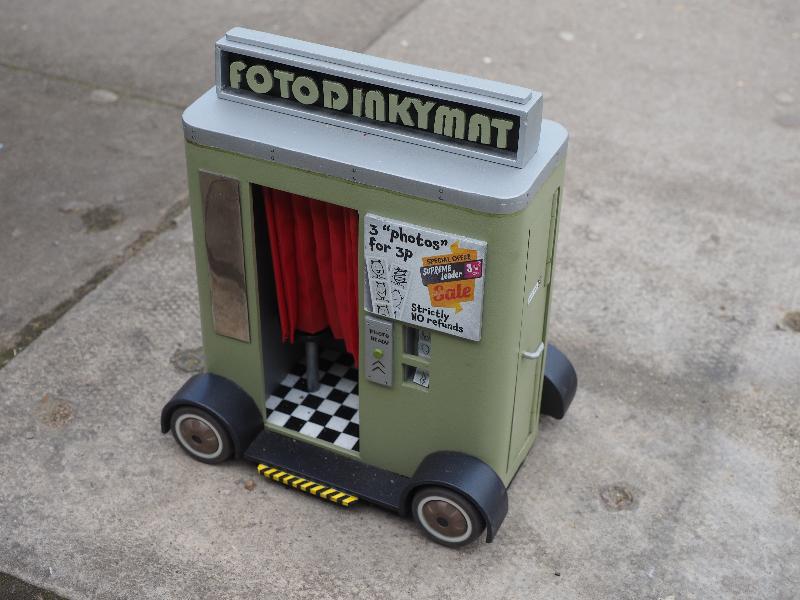 Cambridge, England: Mill Road bridge: FotoDinkyMat, front (2021, Dinky Doors)