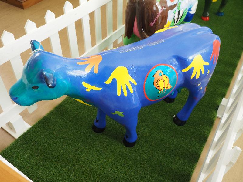Cambridge, England: The Sedgwick Museum of Earth Sciences: Belle the Bellbird Cow (The Bellbird Primary School)