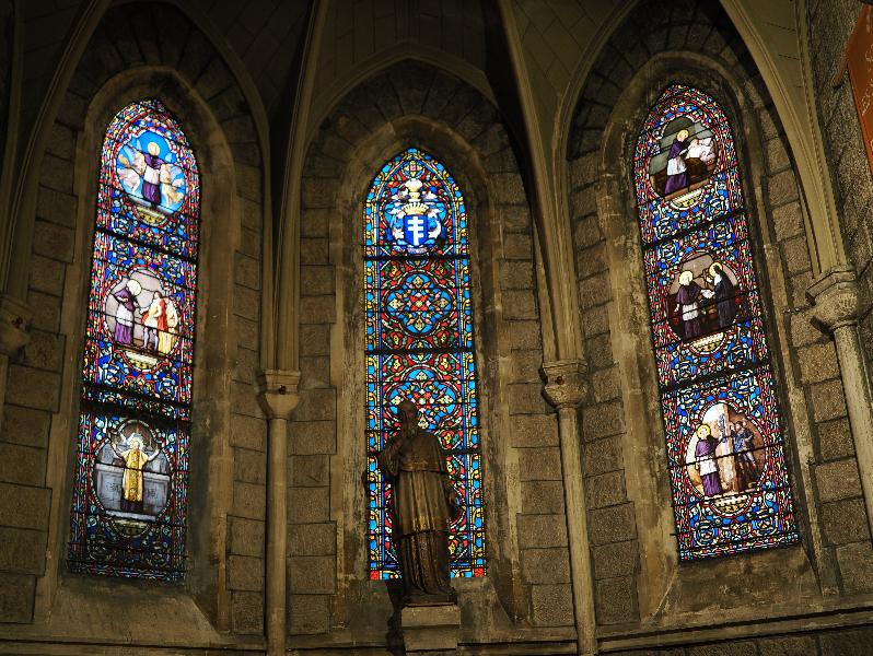 Nice, France: Basilique Notre-Dame de l'Assomption: some chapel