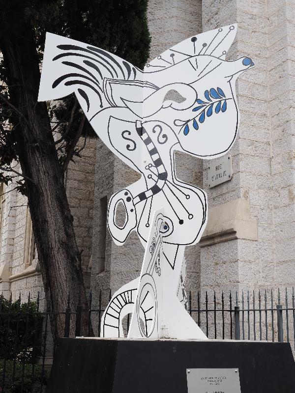 Nice, France: Avenue Jean Medecin: La Colombe de la Paix (The Dove of Peace) (Theo Tobiasse)